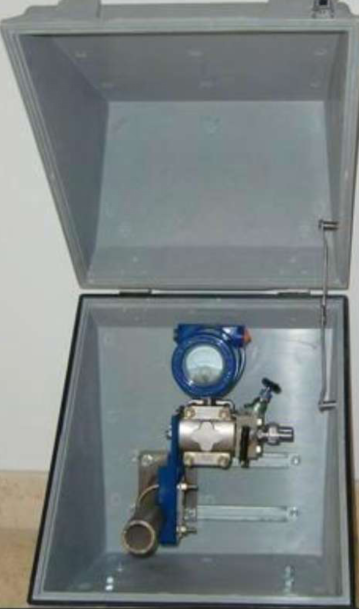 變(bian)送器儀表(biao)保溫箱